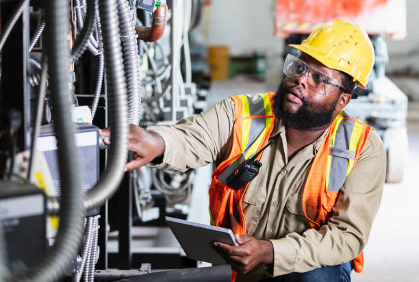Best Circuit Breaker Repair  in Manhattan Beach, CA